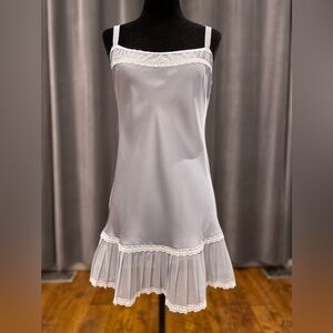 Vintage Victoria’s Secret Angels chemise nightie